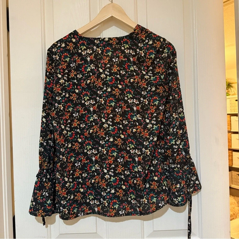 J. Crew Mercantile Floral Black Top Boho Bell Sleeves New Size XS 0 office work - Picture 3 of 11